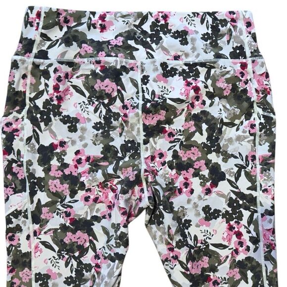 Torrid Ditsy Floral Performance Core Crop Active Legging Size 3 3XL - Picture 9 of 12